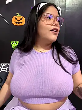 Snapshot of GabrielleMarsh1 chatting on October 28, 2025, 2:01 am GabrielleMarsh1 online show from October 28, 2025, 2:01 am