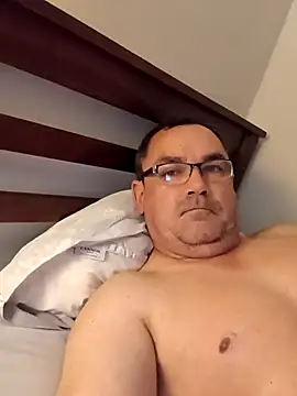 Snapshot of Alfred_00000 chatting on October 4, 2025, 10:55 pm Alfred 00000 online show from October 4, 2025, 10:55 pm