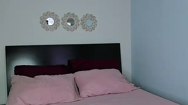 Stefany Bam online show from November 4, 2025, 12:14 am