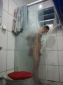 wellpauduro1994 online show from October 6, 2025, 10:32 pm