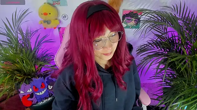 Snapshot of aiko_o0 chatting on October 25, 2025, 10:47 am aiko o0 online show from October 25, 2025, 10:47 am