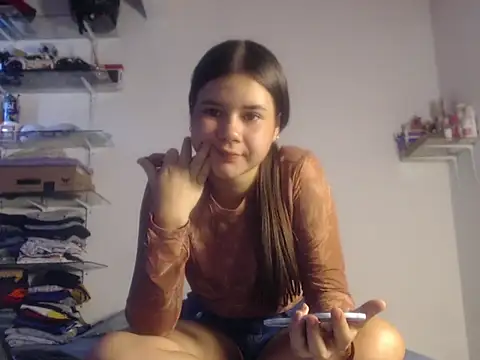 Saraa loove online show from October 18, 2025, 1:46 pm