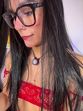 Snapshot of AlannaDollx chatting on February 9, 2026, 1:31 pm AlannaDollx online show from February 9, 2026, 1:31 pm