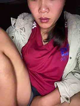 Snapshot of Pii_x chatting on November 9, 2025, 1:31 am Pii x online show from November 9, 2025, 1:31 am