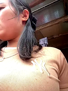 Snapshot of Pii_x chatting on October 29, 2025, 3:38 am Pii x online show from October 29, 2025, 3:38 am