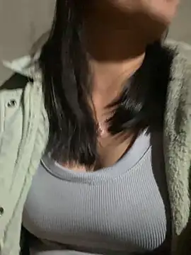 Snapshot of Pii_x chatting on November 10, 2025, 3:17 pm Pii x online show from November 10, 2025, 3:17 pm