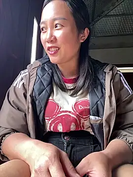 Snapshot of Pii_x chatting on October 31, 2025, 1:13 am Pii x online show from October 31, 2025, 1:13 am