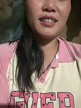 Snapshot of Pii_x chatting on October 13, 2025, 12:18 pm Pii x online show from October 13, 2025, 12:18 pm