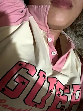 Snapshot of Pii_x chatting on October 12, 2025, 12:06 pm Pii x online show from October 12, 2025, 12:06 pm