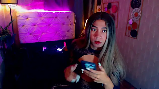 Snapshot of Seductive_nathalie chatting on October 8, 2025, 1:56 pm Seductive nathalie online show from October 8, 2025, 1:56 pm