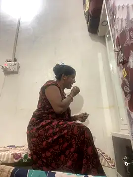 Sapnahot34 online show from November 25, 2025, 5:19 am