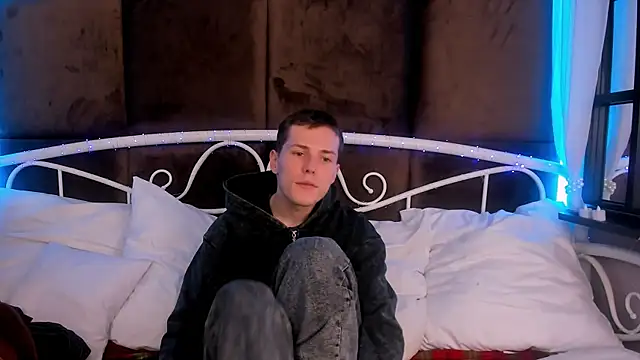 Snapshot of Hector_Spector chatting on November 20, 2025, 8:59 am Hector Spector online show from November 20, 2025, 8:59 am