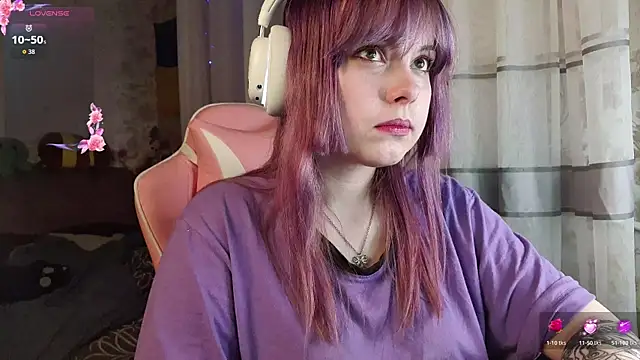 KristiBloom online show from March 4, 2026, 9:33 pm