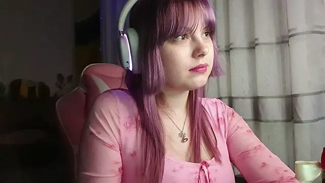 KristiBloom online show from March 3, 2026, 12:06 am