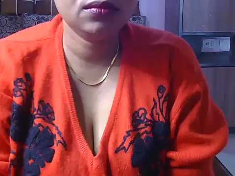 Snapshot of Meadow_rain1 chatting on November 15, 2025, 7:45 am Meadow rain1 online show from November 15, 2025, 7:45 am