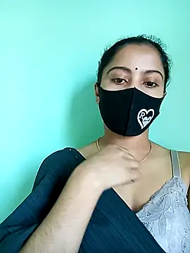 Snapshot of daisy-03 chatting on November 12, 2025, 9:13 am daisy-03 online show from November 12, 2025, 9:13 am