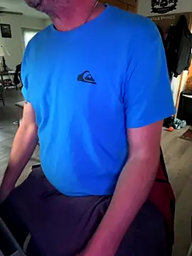 smkbustr online show from November 6, 2025, 8:46 pm