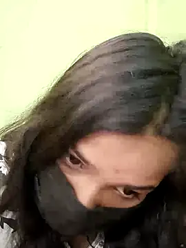 Snapshot of Beautiful_Eye chatting on November 23, 2025, 6:01 am Beautiful Eye online show from November 23, 2025, 6:01 am