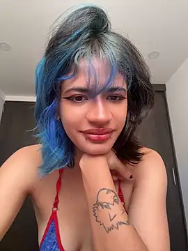 Snapshot of sukulaurens chatting on April 8, 2026, 5:14 pm sukulaurens online show from April 8, 2026, 5:14 pm