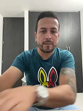 Snapshot of JX7NOVA chatting on December 13, 2025, 11:55 pm JX7NOVA online show from December 13, 2025, 11:55 pm