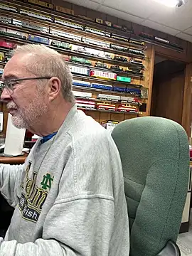 Jcaspen online show from May 1, 2026, 1:27 pm