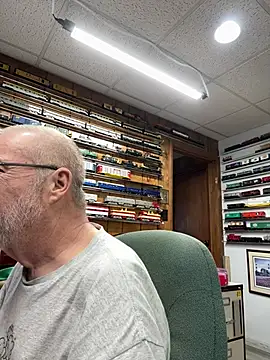 Jcaspen online show from April 5, 2026, 1:07 pm