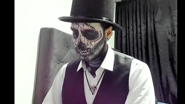 Snapshot of coolfriki chatting on November 2, 2025, 3:44 am coolfriki online show from November 2, 2025, 3:44 am