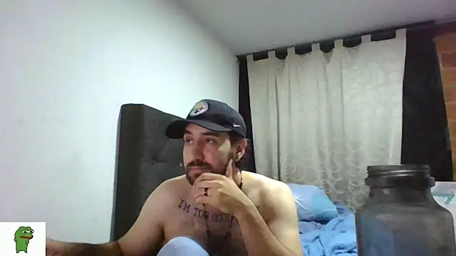 Snapshot of coolfriki chatting on July 7, 2026, 11:52 pm coolfriki online show from July 7, 2026, 11:52 pm