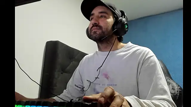 coolfriki online show from February 3, 2026, 6:40 am