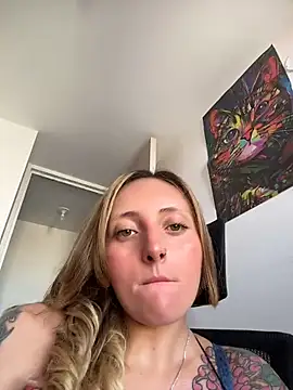 Mia dca online show from November 27, 2025, 2:06 pm