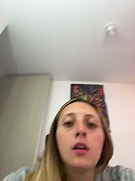 Mia dca online show from December 13, 2025, 10:27 pm