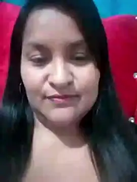 Snapshot of lucia00xx chatting on November 5, 2025, 2:47 am lucia00xx online show from November 5, 2025, 2:47 am