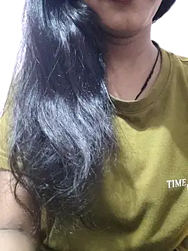 anjali2351 online show from April 19, 2026, 6:10 pm