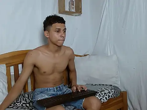 Snapshot of deivy_skinny01 chatting on November 4, 2025, 9:40 pm deivy skinny01 online show from November 4, 2025, 9:40 pm