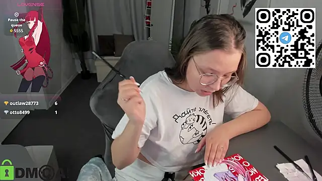 Nuura Moore online show from February 3, 2026, 6:22 am