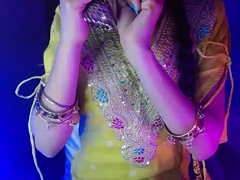 Snapshot of Roiseeee chatting on February 26, 2026, 4:56 am Roiseeee online show from February 26, 2026, 4:56 am