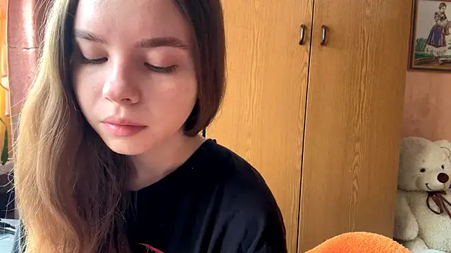 EhtelBiondi online show from January 11, 2026, 8:10 am