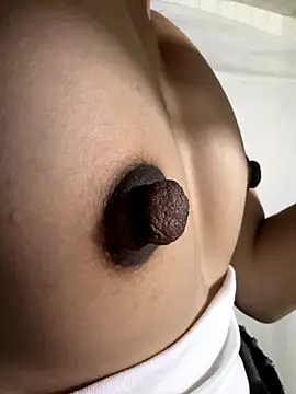 Snapshot of -Harper- chatting on November 26, 2025, 3:12 pm -Harper- online show from November 26, 2025, 3:12 pm