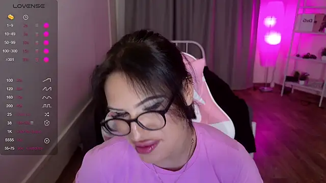 Snapshot of ShayLisse chatting on November 30, 2025, 4:35 am ShayLisse online show from November 30, 2025, 4:35 am