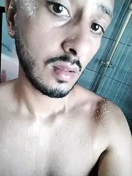 Snapshot of chocoman3 chatting on October 28, 2025, 12:04 pm chocoman3 online show from October 28, 2025, 12:04 pm