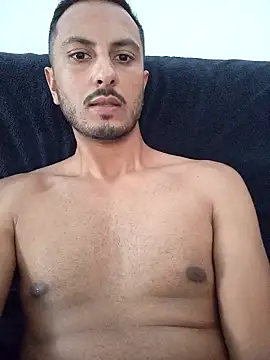 Snapshot of chocoman3 chatting on November 3, 2025, 10:30 am chocoman3 online show from November 3, 2025, 10:30 am