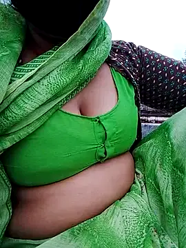 Snapshot of Cr_sonam chatting on October 28, 2025, 11:42 am Cr sonam online show from October 28, 2025, 11:42 am