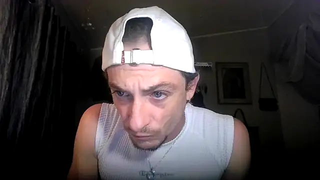 Snapshot of Dubbsssss chatting on May 16, 2026, 8:02 am Dubbsssss online show from May 16, 2026, 8:02 am