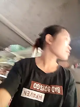 Snapshot of Young_vietnamese chatting on October 19, 2025, 12:02 am Young vietnamese online show from October 19, 2025, 12:02 am