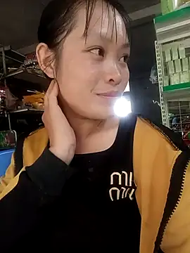 Snapshot of Young_vietnamese chatting on October 16, 2025, 1:14 am Young vietnamese online show from October 16, 2025, 1:14 am