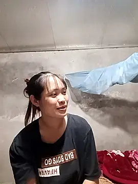 Snapshot of Young_vietnamese chatting on October 20, 2025, 5:31 am Young vietnamese online show from October 20, 2025, 5:31 am