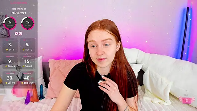 Evarey  online show from February 26, 2026, 5:40 am