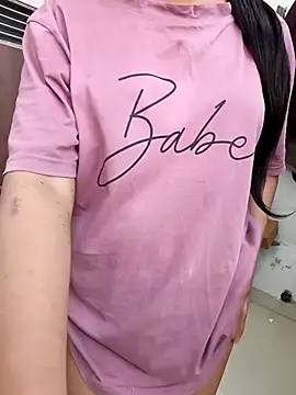 Snapshot of anshika0124 chatting on November 29, 2025, 5:07 am anshika0124 online show from November 29, 2025, 5:07 am