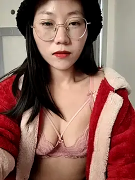 Snapshot of nini10052025 chatting on December 5, 2025, 4:22 am nini10052025 online show from December 5, 2025, 4:22 am