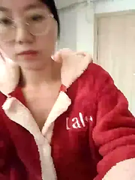 Snapshot of nini10052025 chatting on November 14, 2025, 5:22 am nini10052025 online show from November 14, 2025, 5:22 am